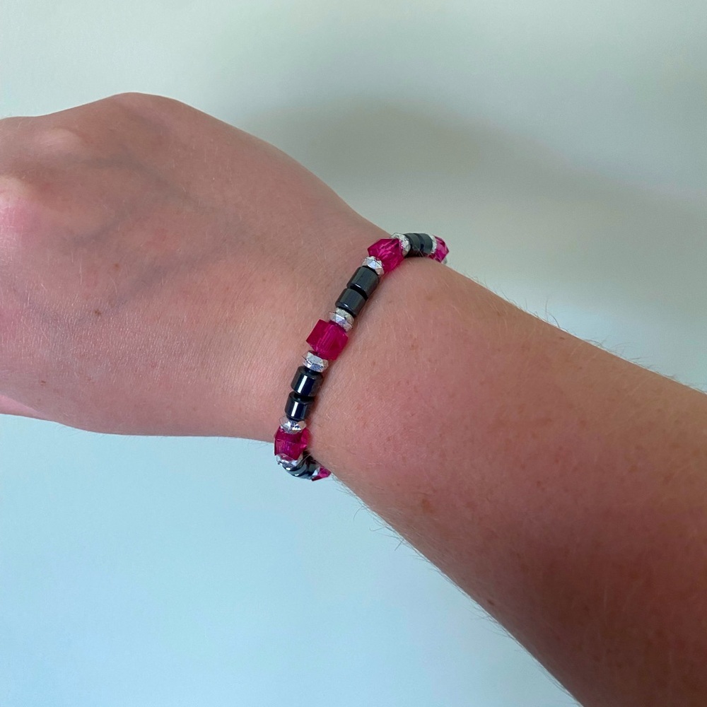 Stretchy large bead bracelet